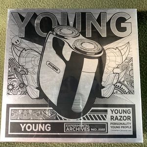 NIB Young Razor Explorer. 60 minute charging time.